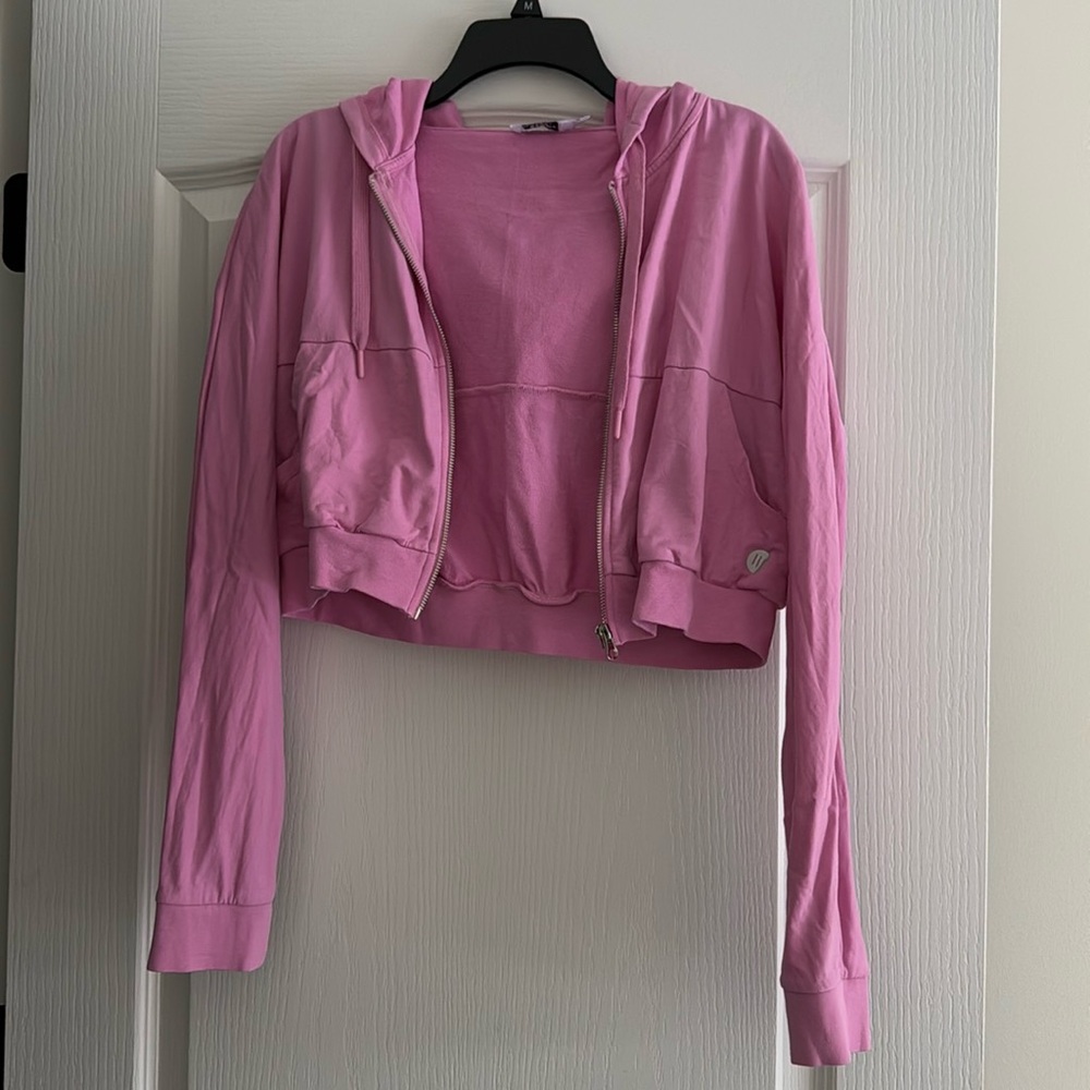 Cropped zip up